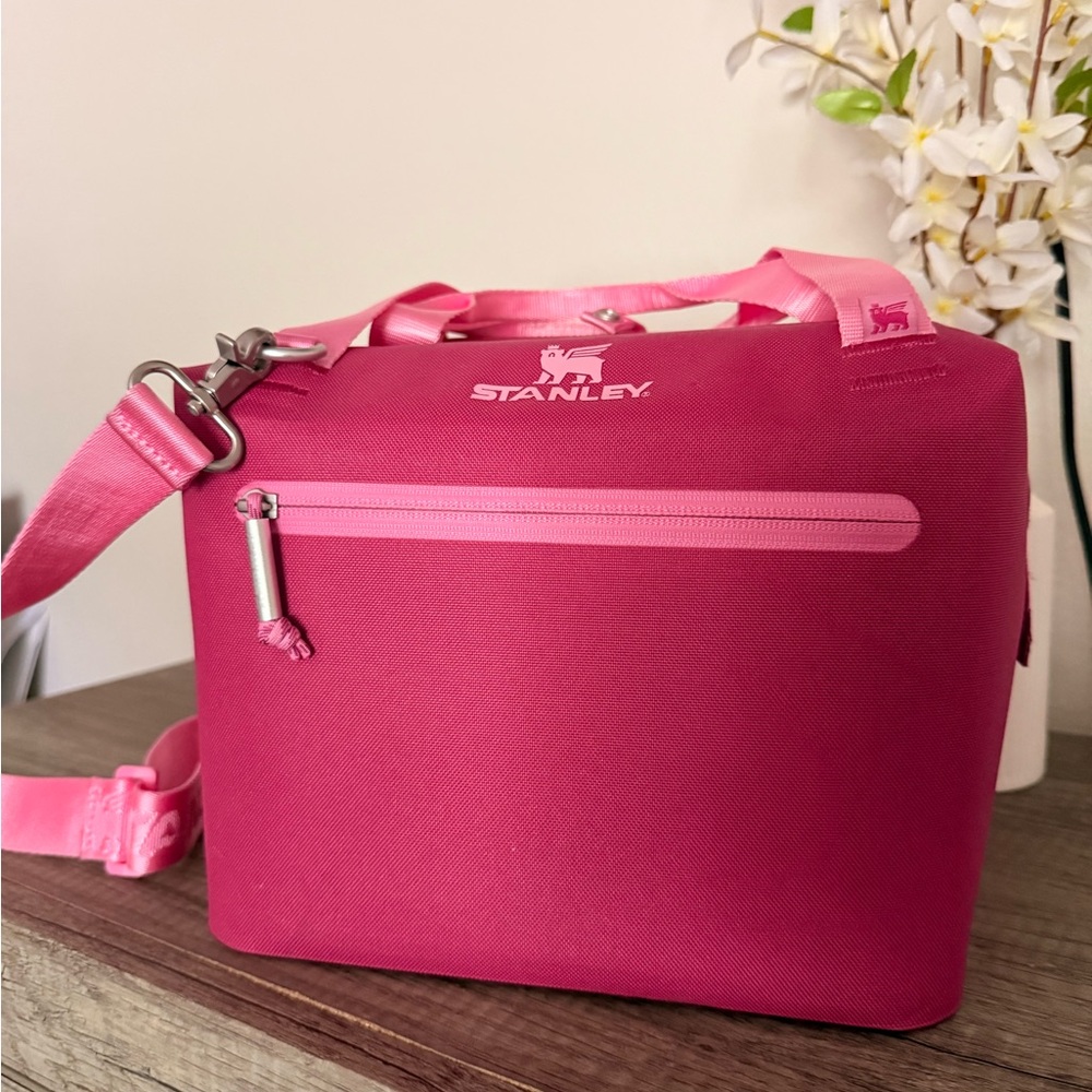 Stanley Mini Cooler Tote In color Fuchsia